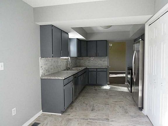 5th image of 6858 Morrow Dr