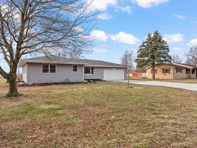 208 E Newton St, Mansfield, IL, 61854