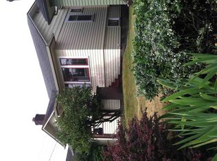 7705 15th Ave NE, Seattle, WA 98115