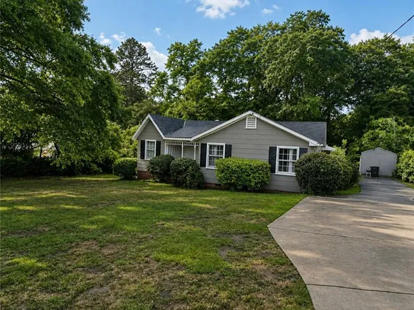 3938 Edgewood Cir, Columbus, GA 31907