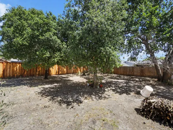 1260 Meadow Ln, Concord, CA 94520