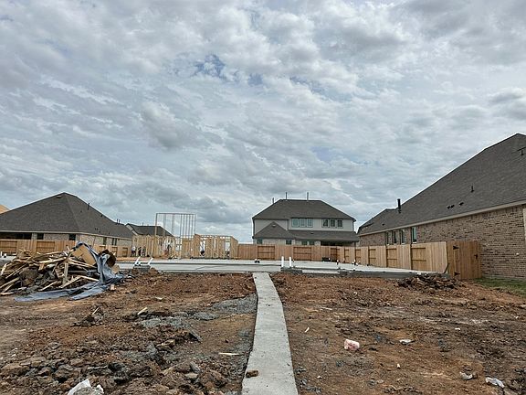 Construction progress - 2019 Meteor Falls Drive