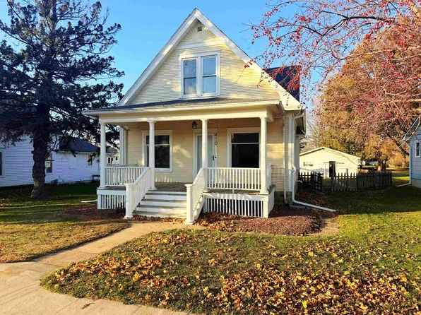 410 E Main St, Fredericksburg, IA 50630