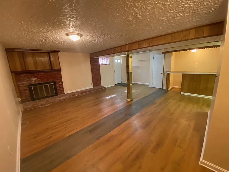 5506 Southampton Dr — Photo 9