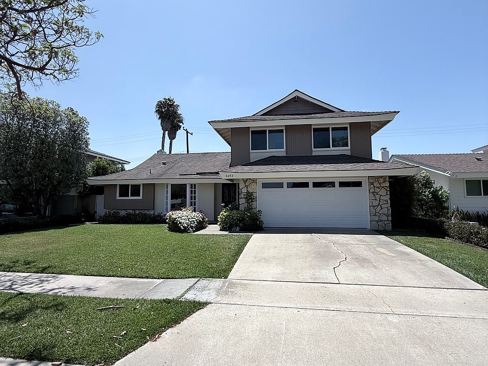 Beautiful renovated home in Huntington Beach. Located in OceanView School District, near shopping, dinning and the beach.