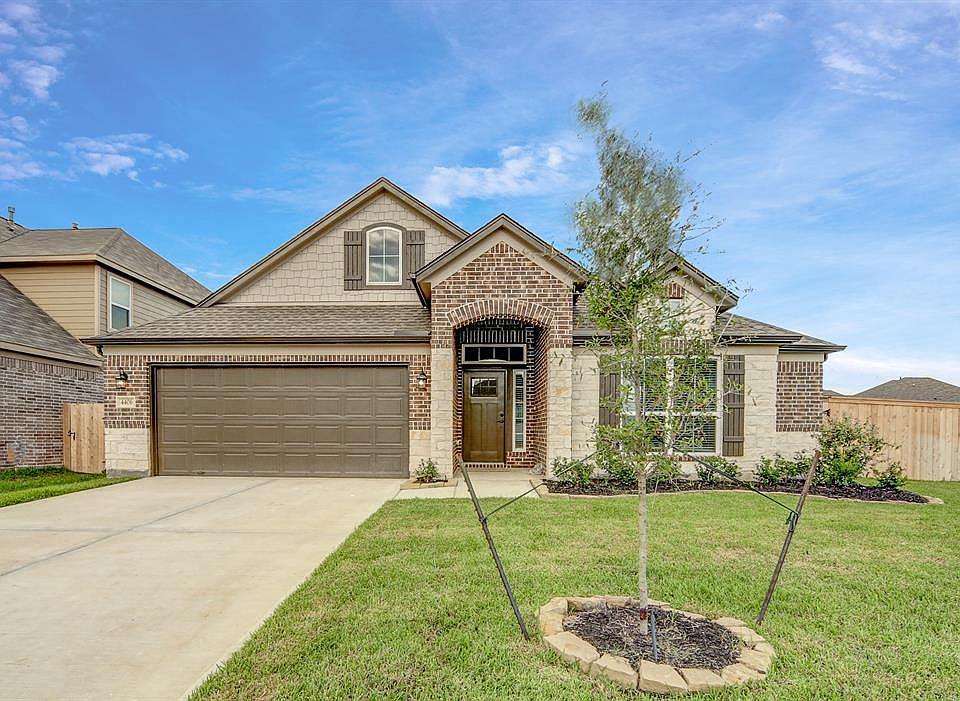 1st image of 4406 Buentello Dr