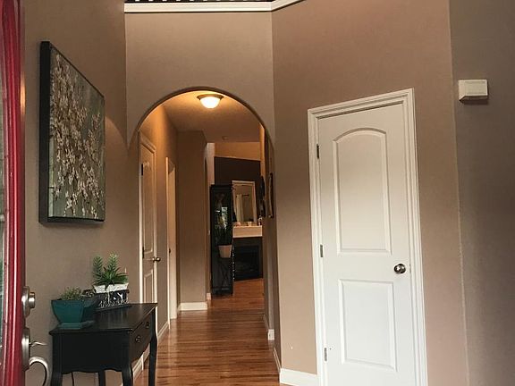 Entrance Leading to Living Room