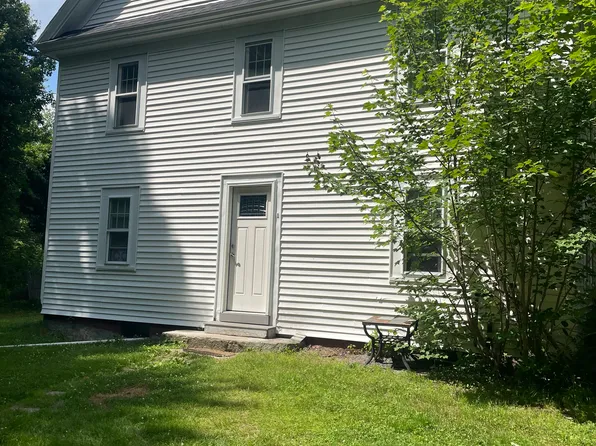222 Portland Rd, Gray, ME 04039