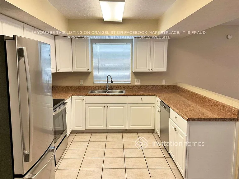 3831 Parkside Dr — Photo 5