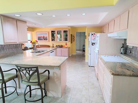 5th image of 20415 N Skylark Dr