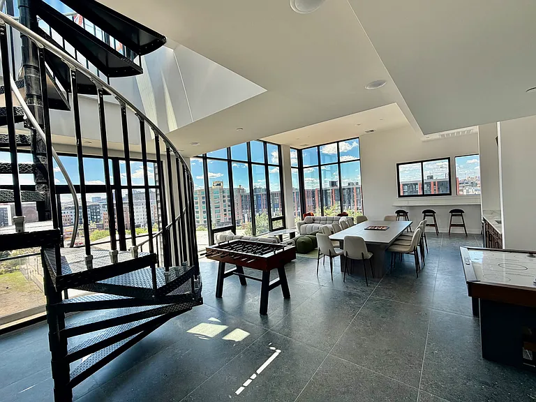Residences at Pier 40 — Photo 35