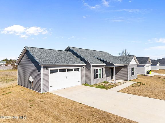 3rd image of 103 Adams Landing Way