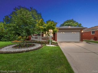 13264 Geoffry Dr, Warren, MI