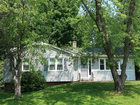 2207 Pine Dr, Valatie, NY 12184