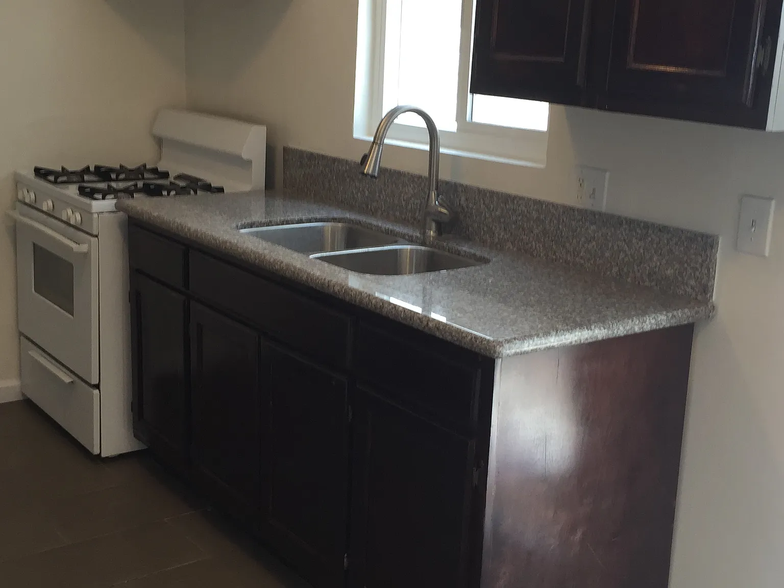 4353 Toland Way — Photo 1