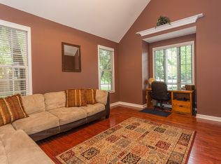 9716 Springstone Rd, McCordsville, IN 46055