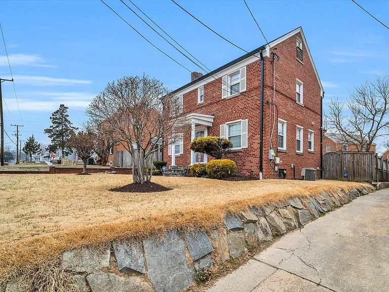 1002 Chillum Rd — Photo 38