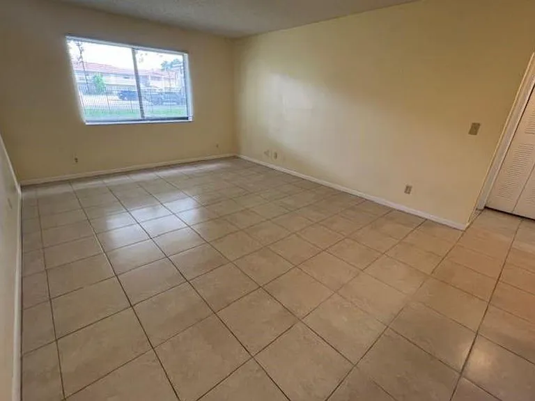 10001 W Atlantic Blvd #116 — Photo 9