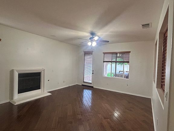 5th image of 10103 Grizzly St