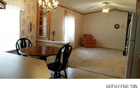 5th image of 12 Parkview Dr