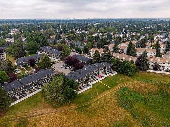 2nd image of 316 W Queenston Hts SE