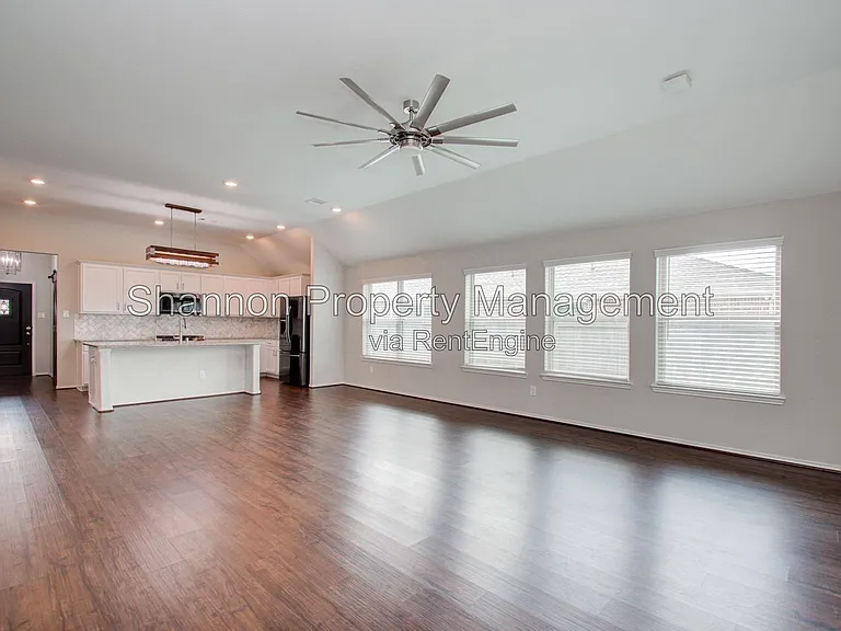 9547 Summer River Dr — Photo 6
