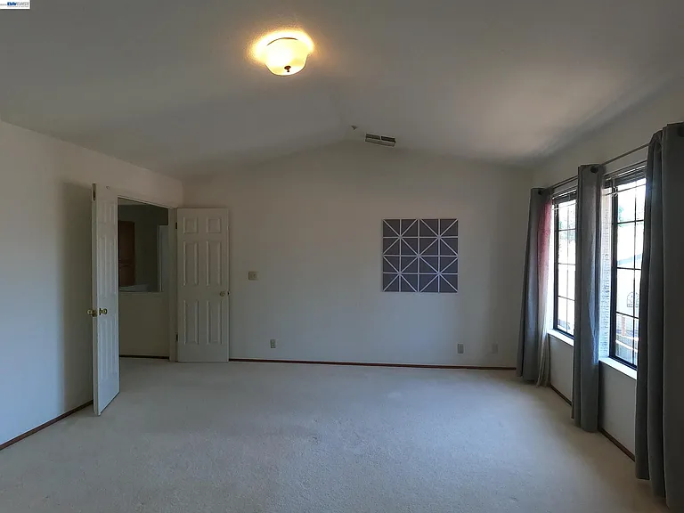 19179 Alpha Ct — Photo 19