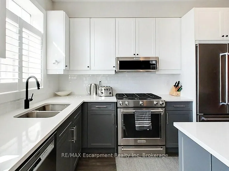 212 Courtland St — Photo 12