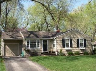 7316 Canterbury St, Prairie Village, KS 66208