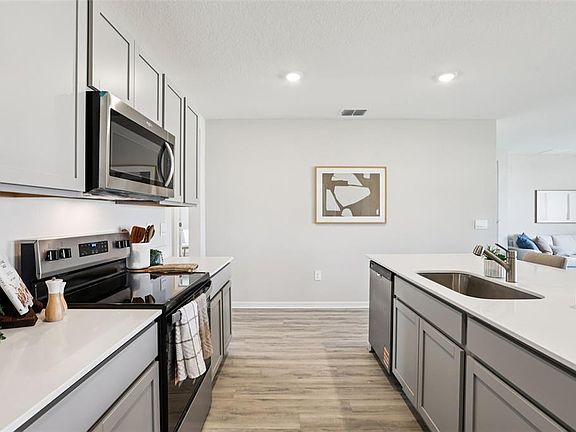 4th image of 7882 Forrest Fox Way
