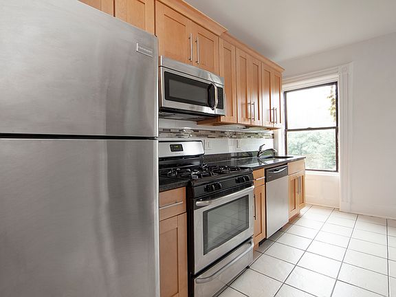 5th image of 252 Wyckoff St #4B