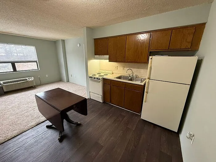 4700 Westgrove St #403 — Photo 7