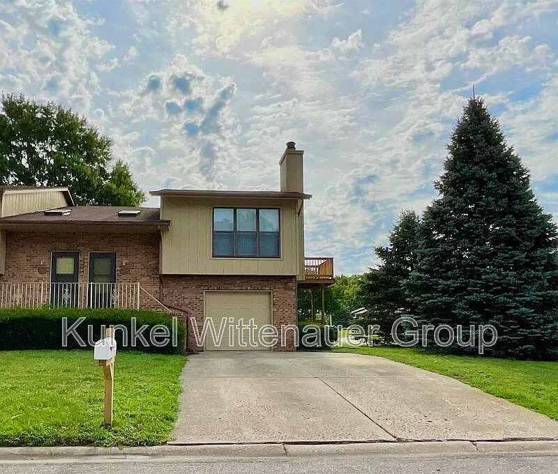 156 Marion Dr