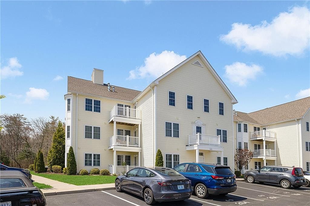 60 Saw Mill Dr UNIT 301, North Kingstown, RI 02852 Zillow