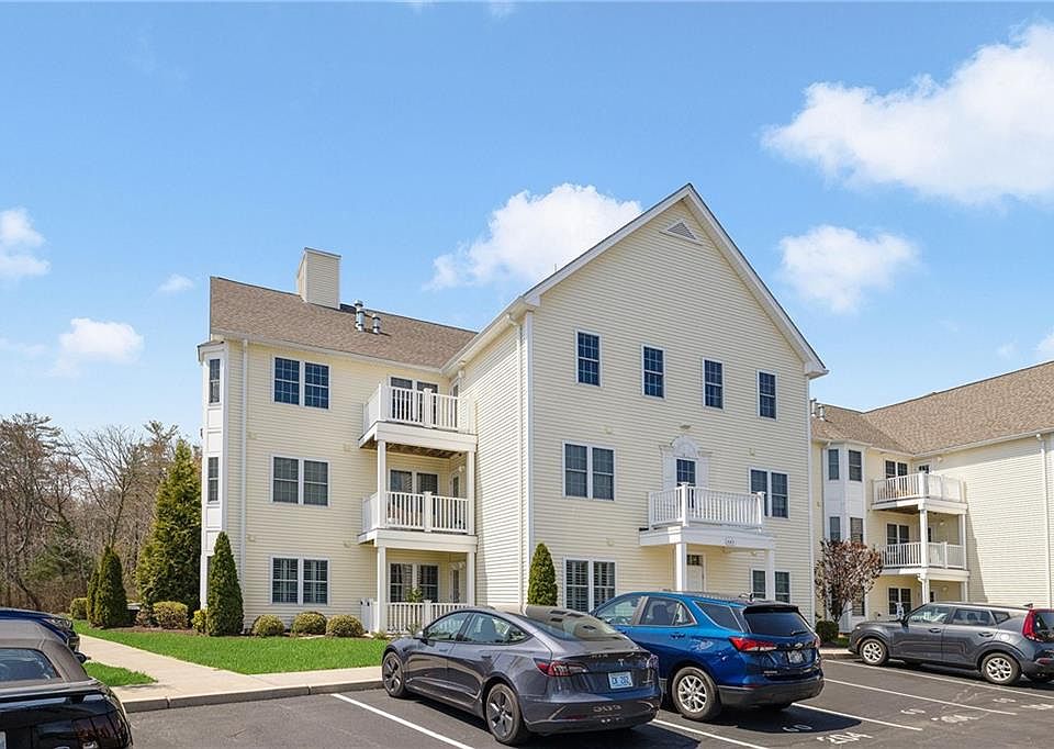 60 Saw Mill Dr UNIT 301, North Kingstown, RI 02852 Zillow