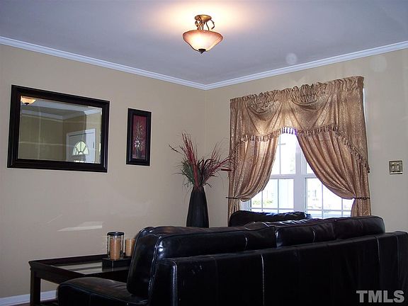 2nd image of 160 Tangueray Dr