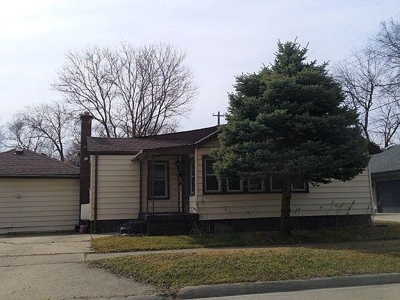 3rd image of 27131 Townley Ave