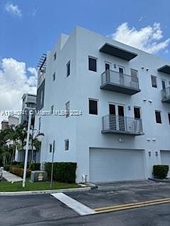 2nd image of 9167 NW 33rd St