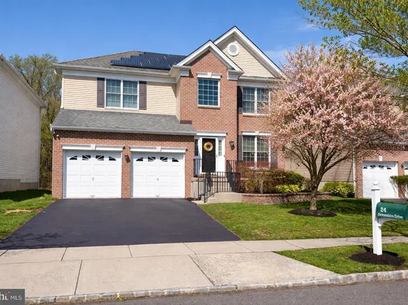 24 Devonshire Dr, Princeton, NJ 08540