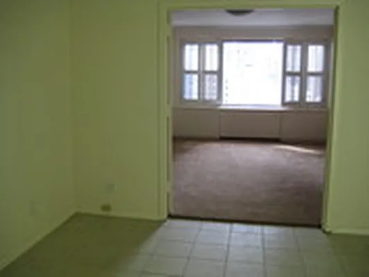 Rented by Luxus Manhattan Realty | media 29