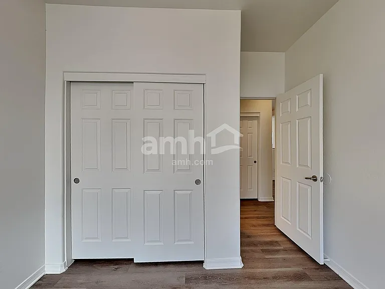 18641 W Mission Ln — Photo 15