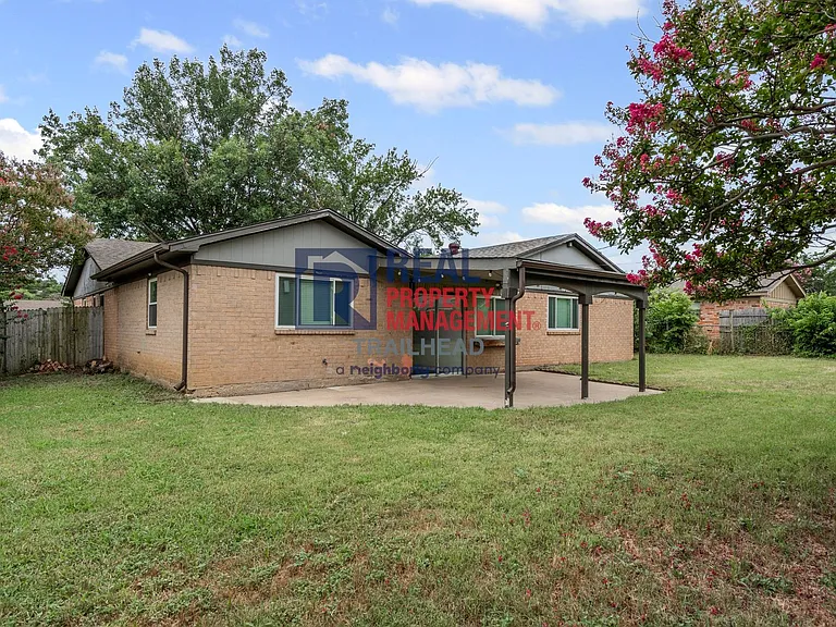 6264 Jennie Dr — Photo 19