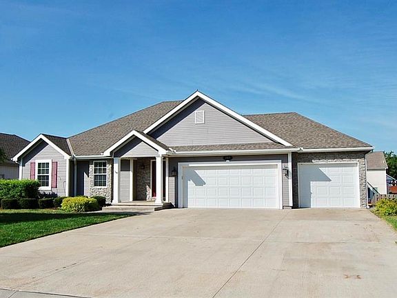 2nd image of 2317 Lincoln Ct