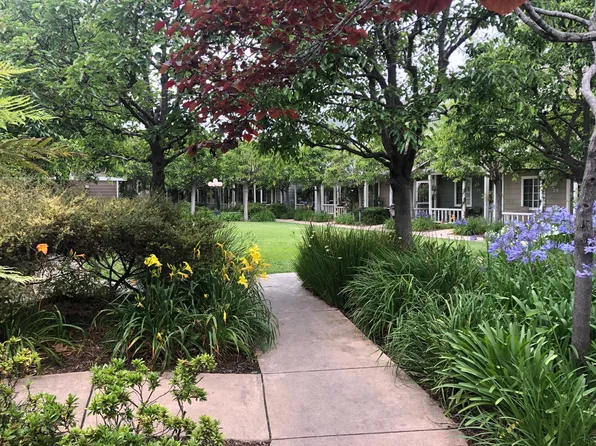 4692 Carpinteria Ave, Carpinteria, CA 93013