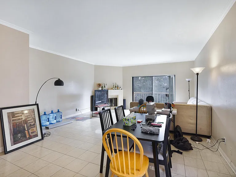 2022 S Bentley Ave #202 — Photo 4