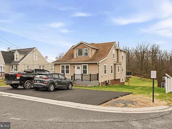 4th image of 6108 Shady Spring Ave