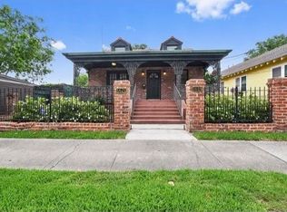 1621 Burdette St, New Orleans, LA 70118
