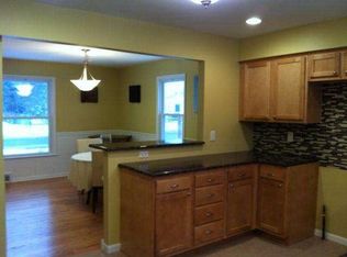 406 78th St, Kenosha, WI 53143