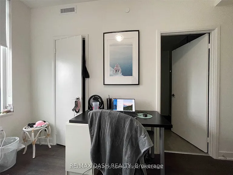 27 Bathurst St #902W — Photo 24
