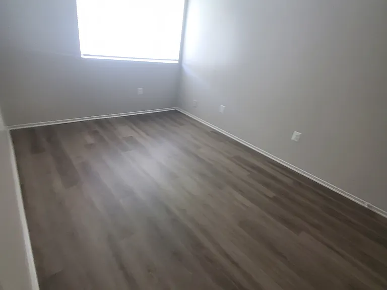 822 Windstream Way — Photo 5